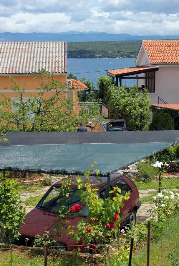 Apartments By The Sea Vantacici, Krk - 5347 Malinska Exterior foto
