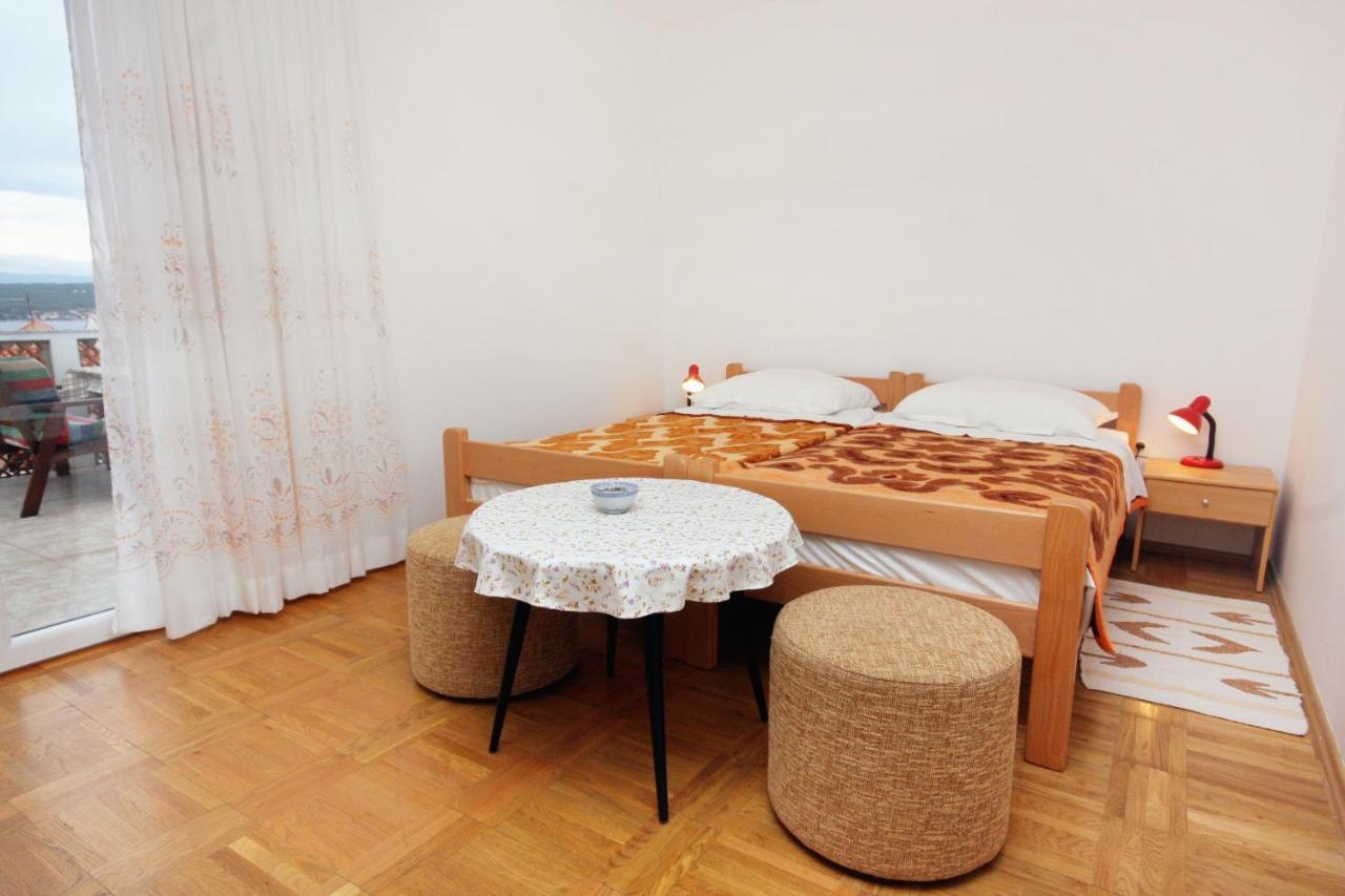 Apartments By The Sea Vantacici, Krk - 5347 Malinska Exterior foto