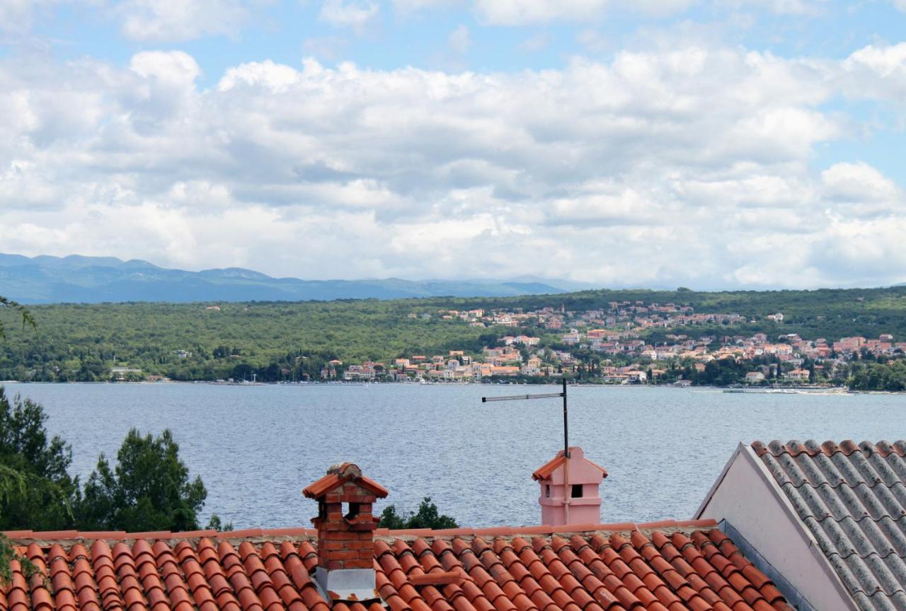 Apartments By The Sea Vantacici, Krk - 5347 Malinska Exterior foto